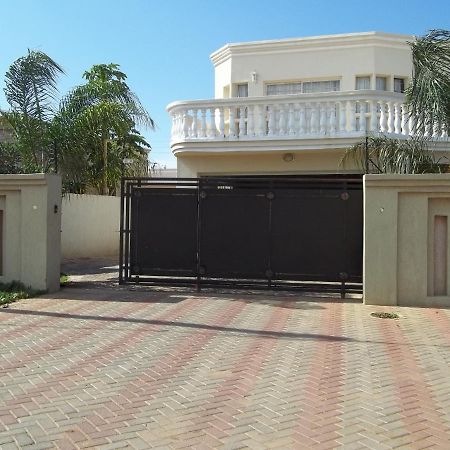 Carlcyn Homestay Gaborone Luaran gambar
