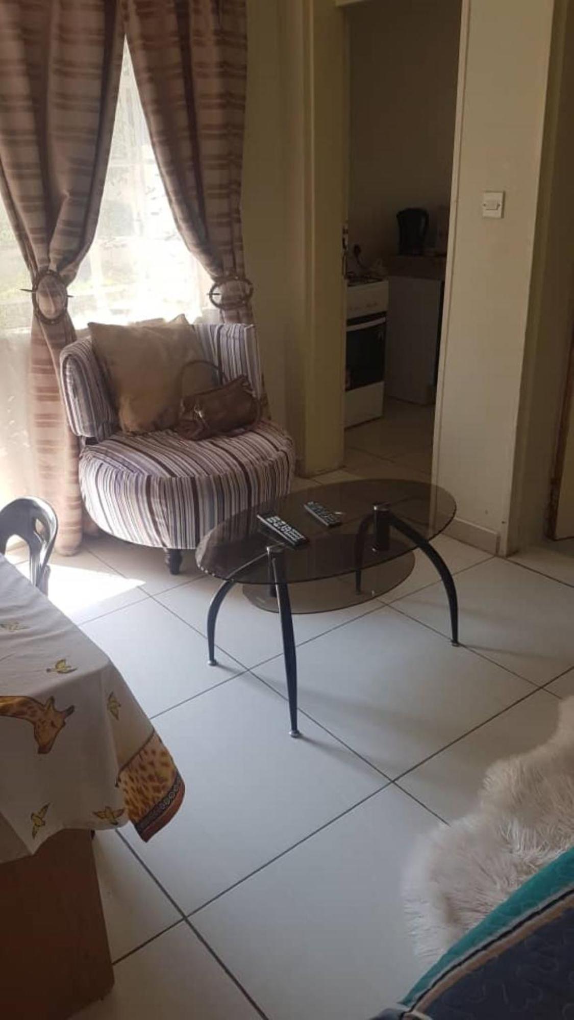 Carlcyn Homestay Gaborone Luaran gambar
